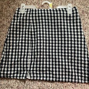 Checked mini skirt